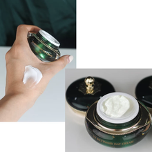 Load image into Gallery viewer, Ailke Superior Whitening Smoothen Whitening & Regenerating 2 in 1 Set.